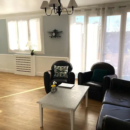 Echappee Belle A - Garage Apartment